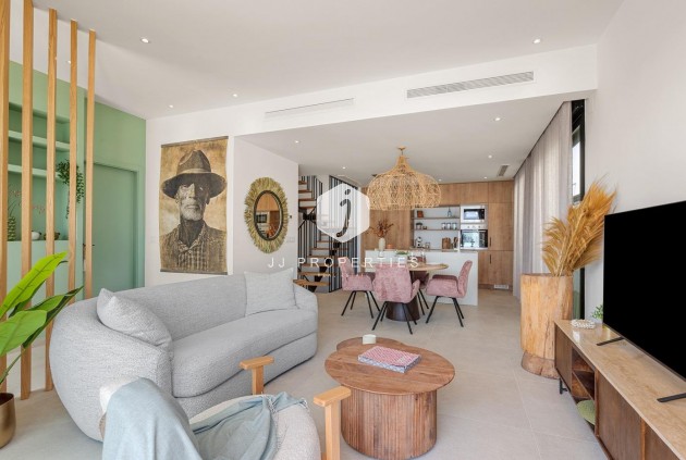 Obra nueva - Chalet -
Dolores - Sector 3