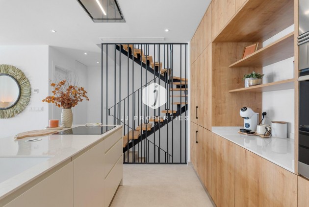 Obra nueva - Chalet -
Dolores - Sector 3