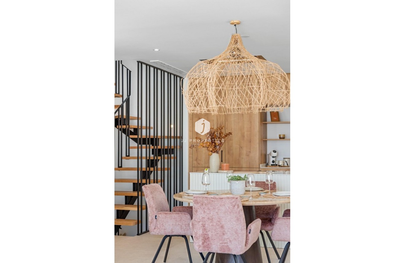 Obra nueva - Chalet -
Dolores - Sector 3