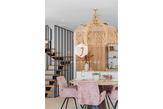 Obra nueva - Chalet -
Dolores - Sector 3