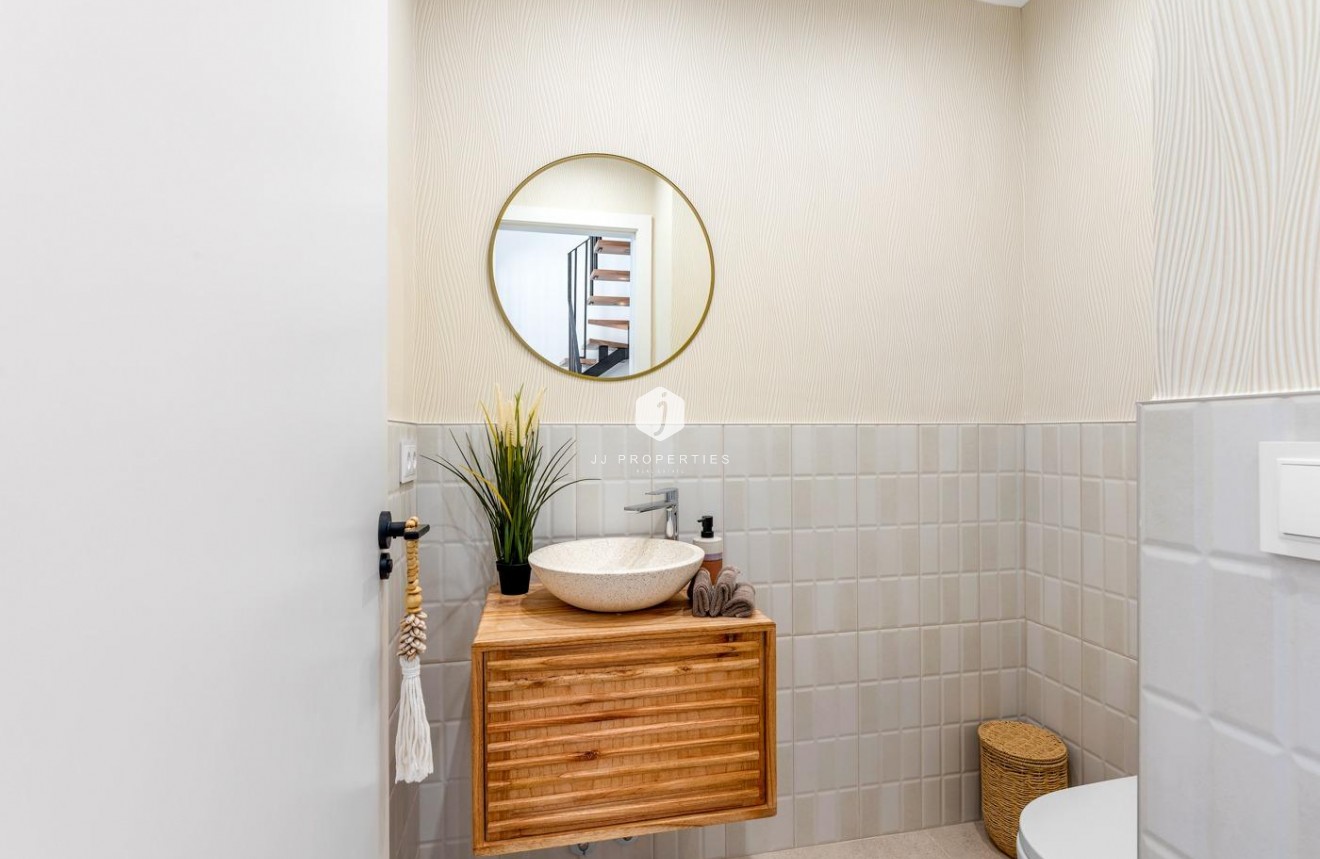 Obra nueva - Chalet -
Dolores - Sector 3