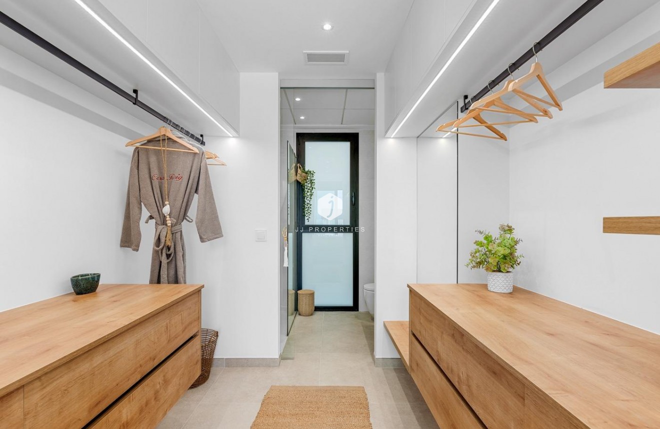 Obra nueva - Chalet -
Dolores - Sector 3