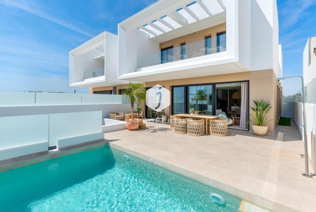 Obra nueva - Chalet -
Dolores - Sector 3