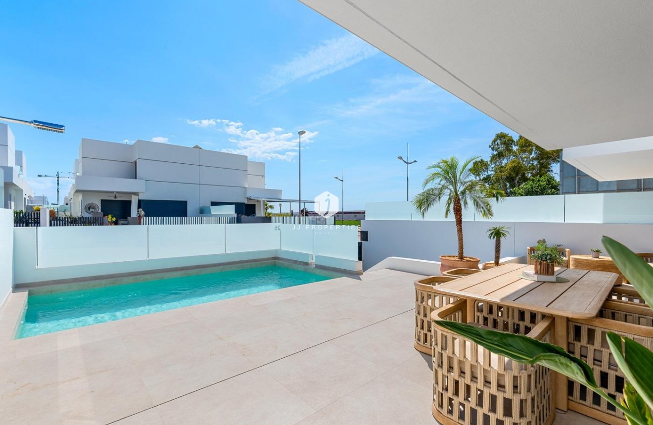 Obra nueva - Chalet -
Dolores - Sector 3