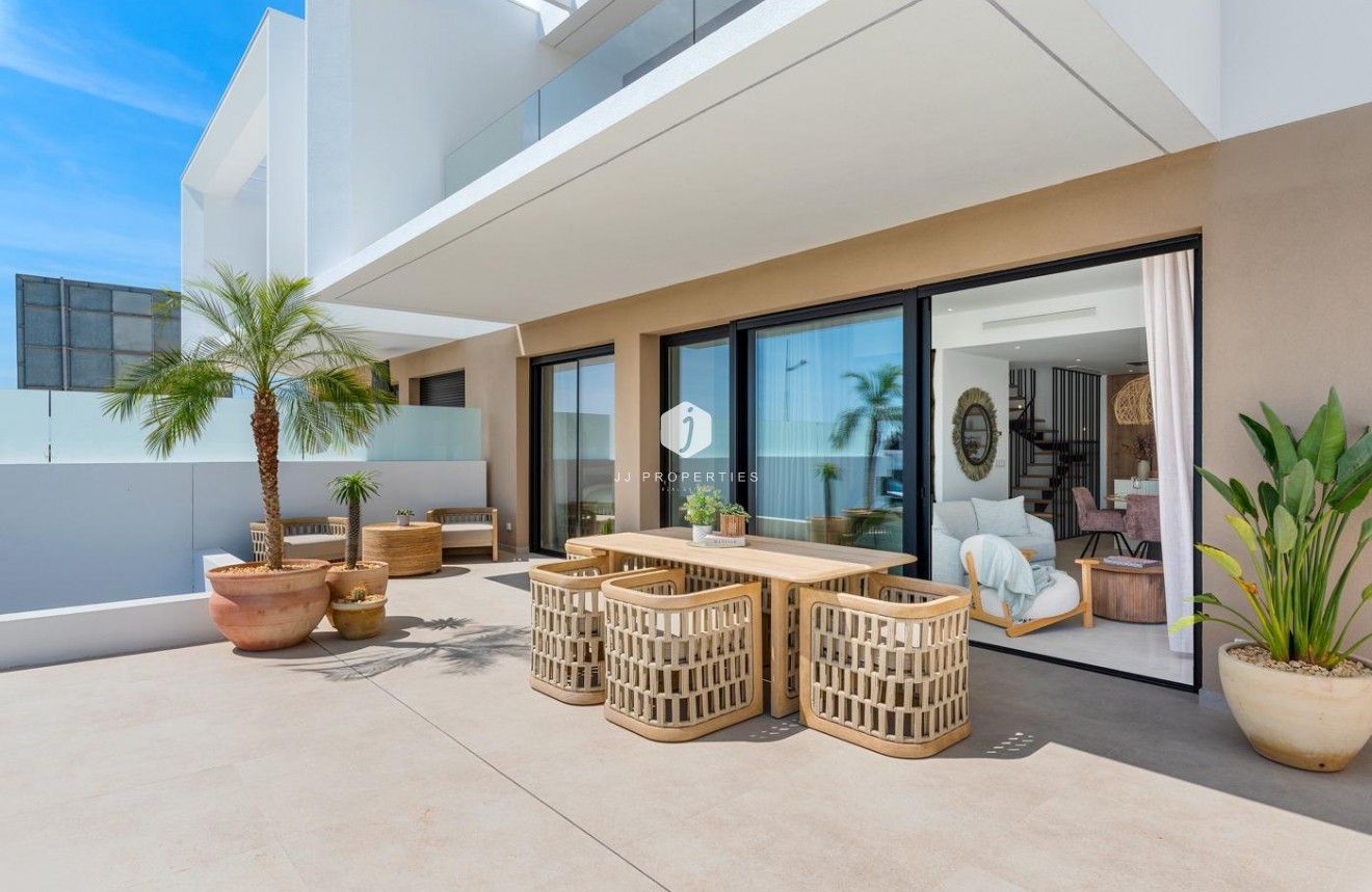 Obra nueva - Chalet -
Dolores - Sector 3