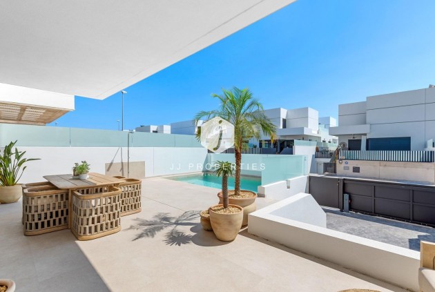 Obra nueva - Chalet -
Dolores - Sector 3