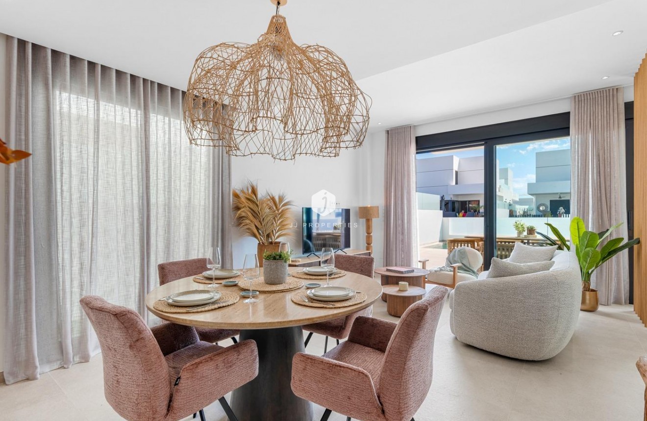 Obra nueva - Chalet -
Dolores - Sector 3