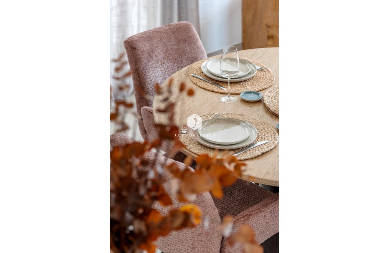 Obra nueva - Chalet -
Dolores - Sector 3