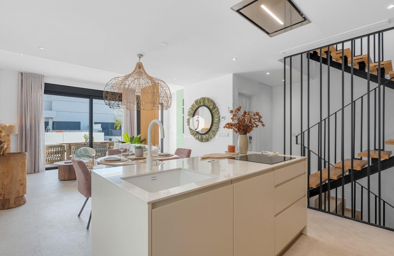 Obra nueva - Chalet -
Dolores - Sector 3