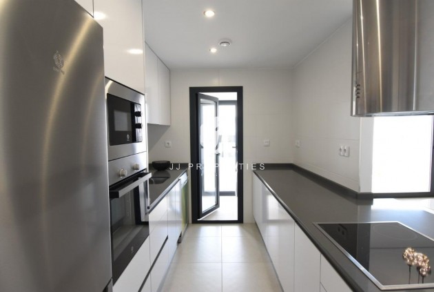 Obra nueva - Ático -
San Miguel de Salinas - Pueblo