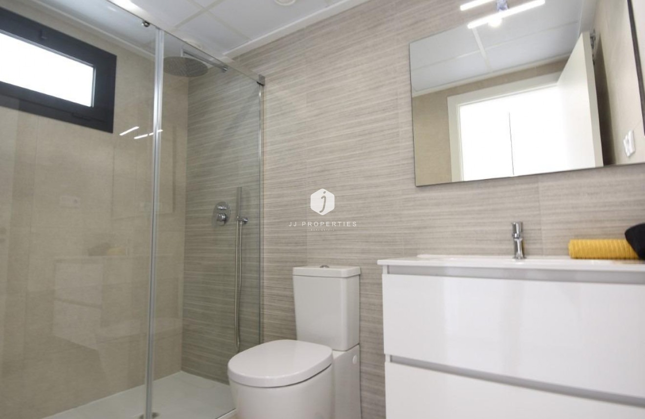 Obra nueva - Apartamento / piso -
San Miguel de Salinas - Pueblo