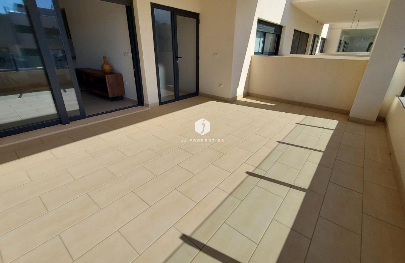 Obra nueva - Apartamento / piso -
San Miguel de Salinas - Pueblo