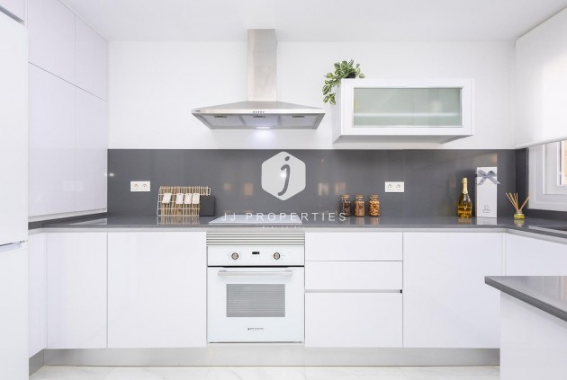 Obra nueva - Apartamento / piso -
Jacarilla - pueblo