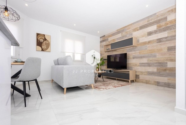 Obra nueva - Apartamento / piso -
Jacarilla - pueblo