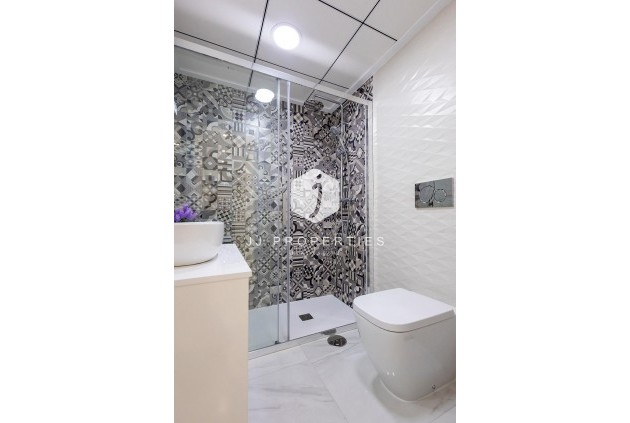 Obra nueva - Apartamento / piso -
Jacarilla - pueblo