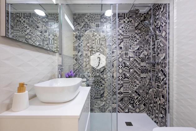 Obra nueva - Apartamento / piso -
Jacarilla - pueblo