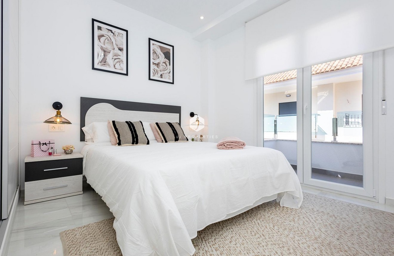 Obra nueva - Apartamento / piso -
Jacarilla - pueblo