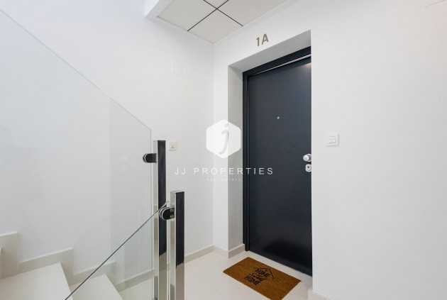 Obra nueva - Apartamento / piso -
Jacarilla - pueblo