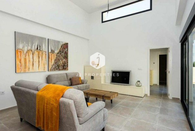 Obra nueva - Chalet -
Daya Nueva - Centro