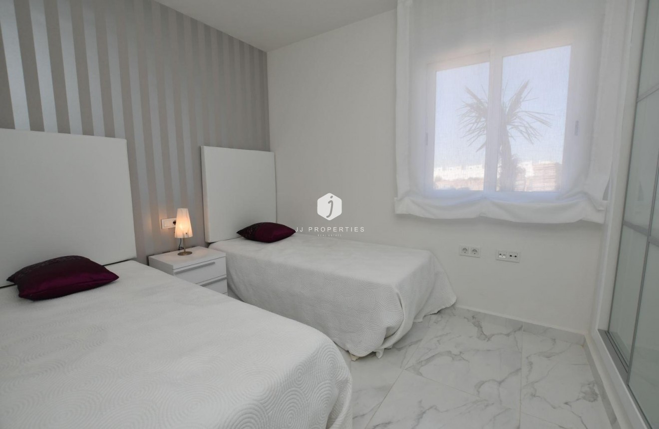 Obra nueva - Bungalow -
San Miguel de Salinas - La Cañada