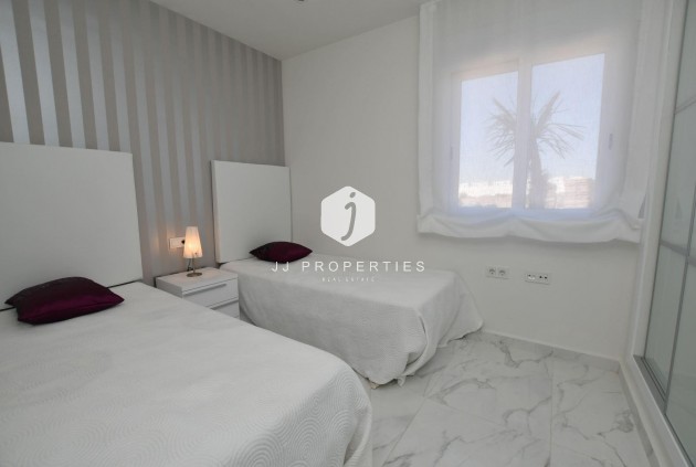 Obra nueva - Bungalow -
San Miguel de Salinas - La Cañada