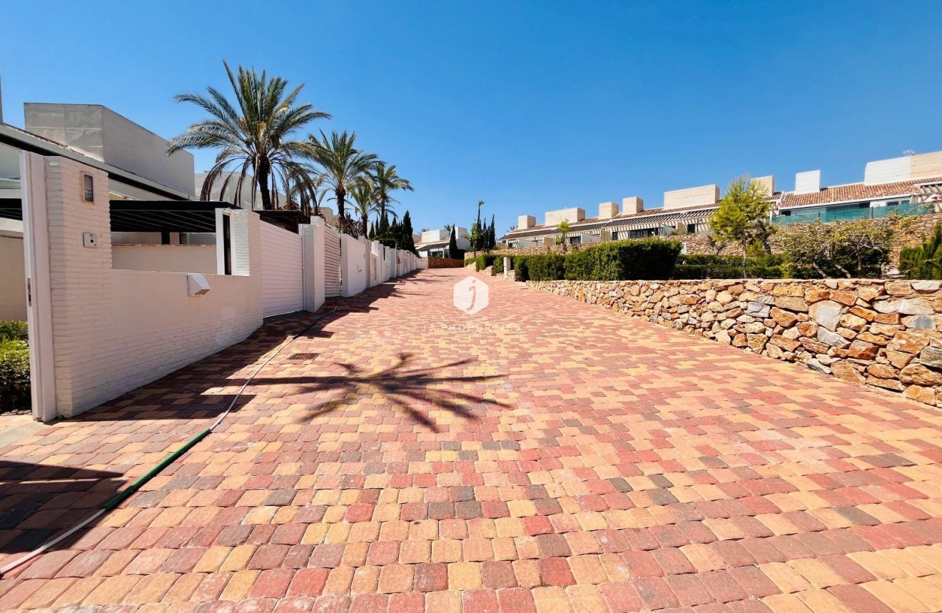 Obra nueva - Chalet -
Sucina - Peraleja Golf