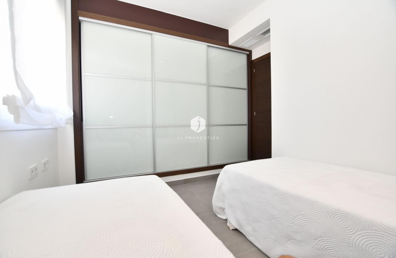 Obra nueva - Bungalow -
San Miguel de Salinas - La Cañada