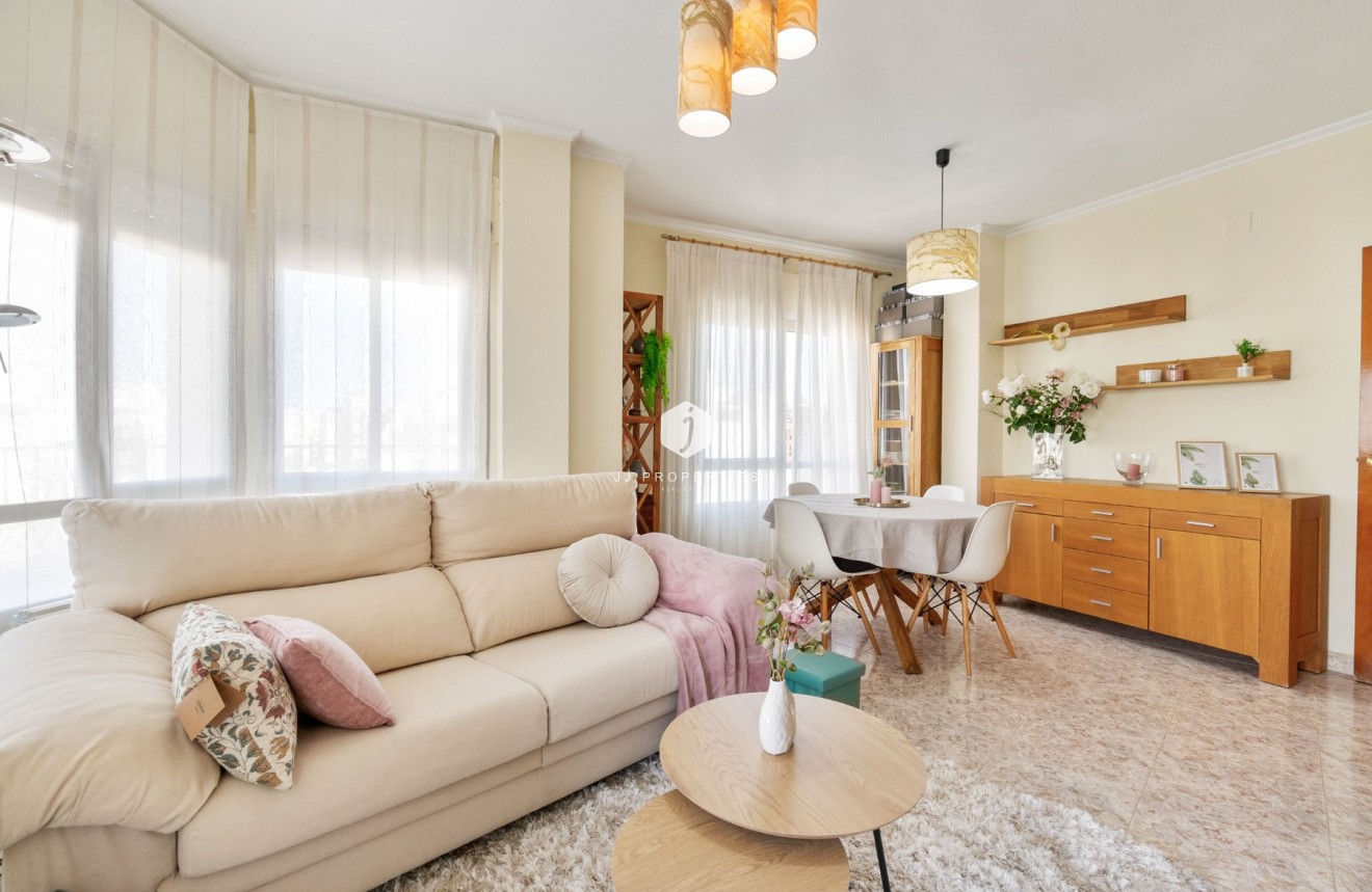 Segunda mano - Apartamento / piso -
Torrevieja - Torrevieja Centro