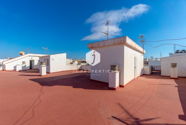 Segunda mano - Apartamento / piso -
Torrevieja - Torrevieja Centro