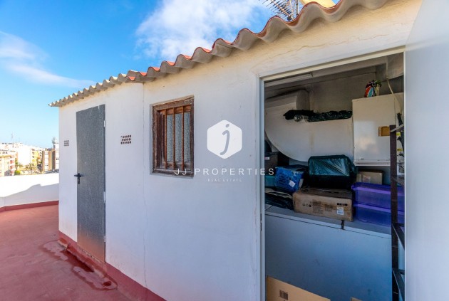 Segunda mano - Apartamento / piso -
Torrevieja - Torrevieja Centro