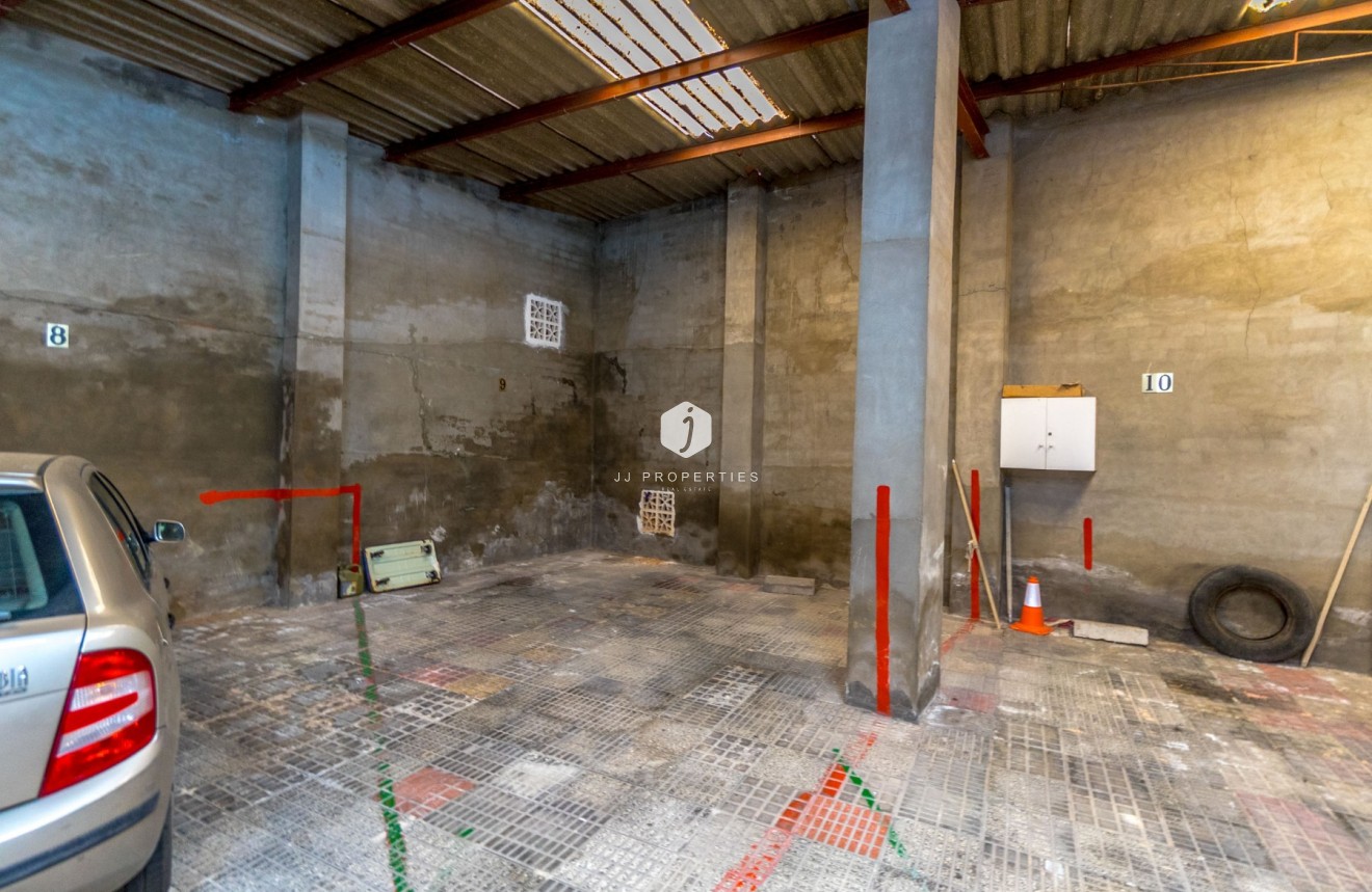 Segunda mano - Apartamento / piso -
Torrevieja - Torrevieja Centro