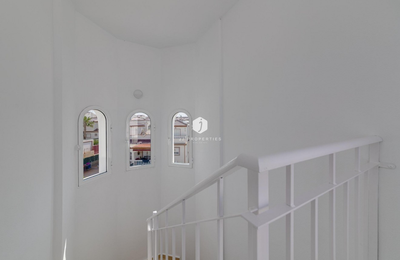 Obra nueva - Chalet -
San Fulgencio - El Oasis