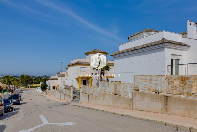 Obra nueva - Chalet -
San Fulgencio - El Oasis