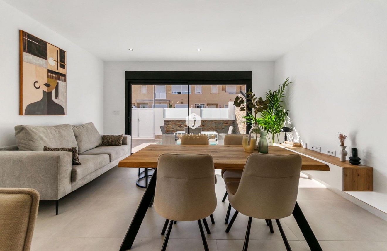 Obra nueva - Chalet -
San Pedro del Pinatar - Polideportivo