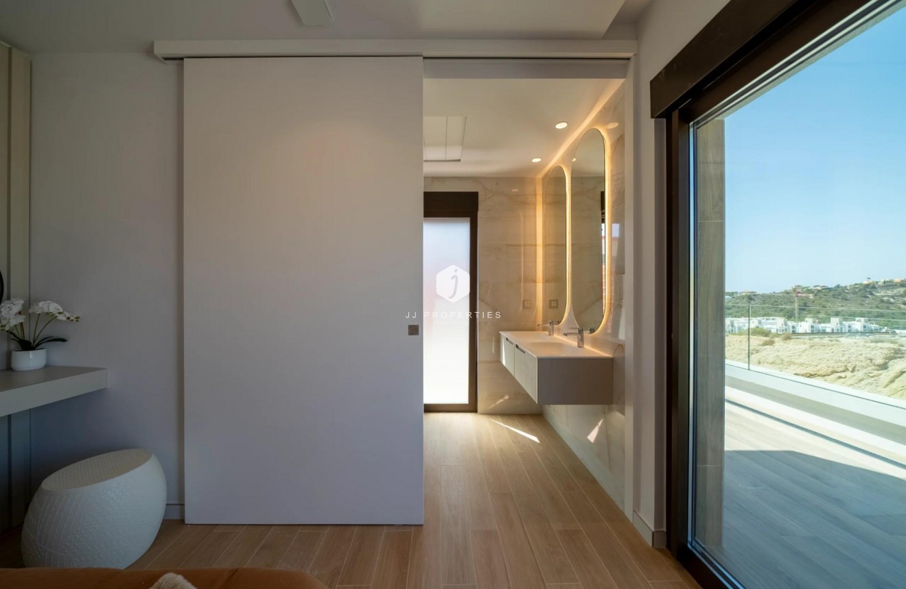 Obra nueva - Villa -
Finestrat - Golf Bahia