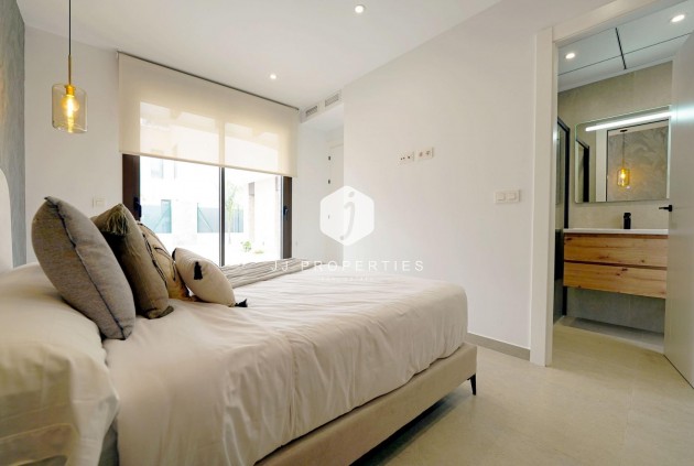 Obra nueva - Chalet -
Almoradí - Las Heredades