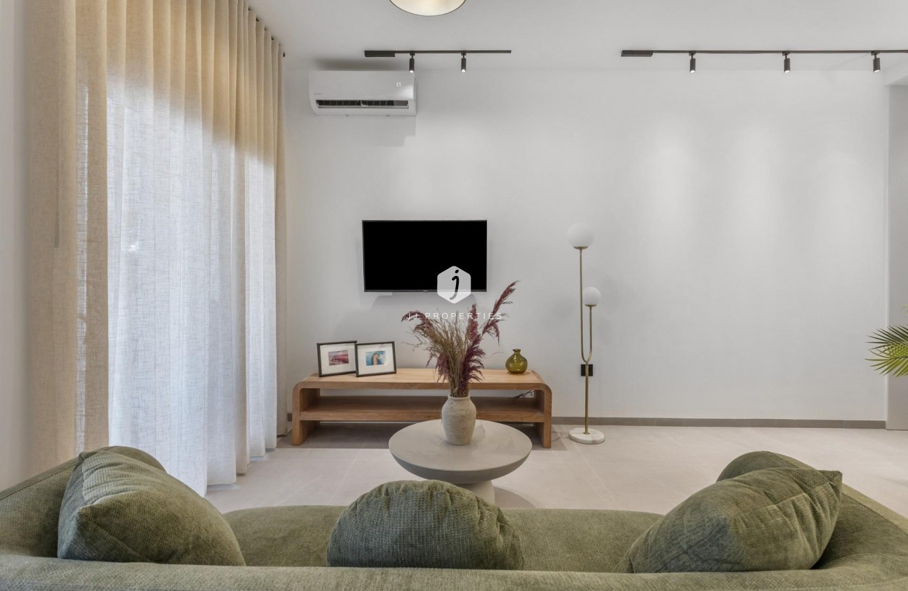 Obra nueva - Apartamento / piso -
Torrevieja - Playa Los Naufragos