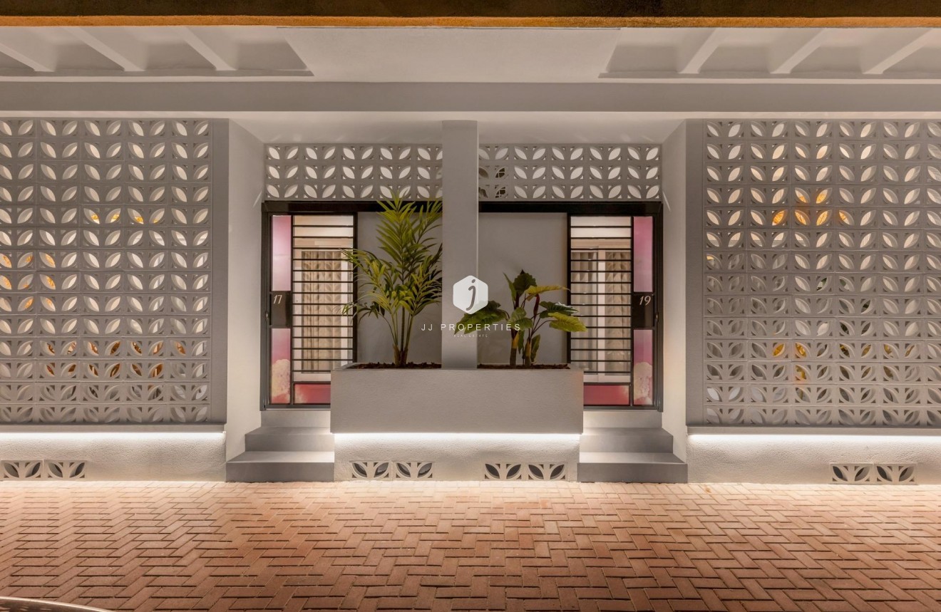 Obra nueva - Apartamento / piso -
Torrevieja - Playa Los Naufragos