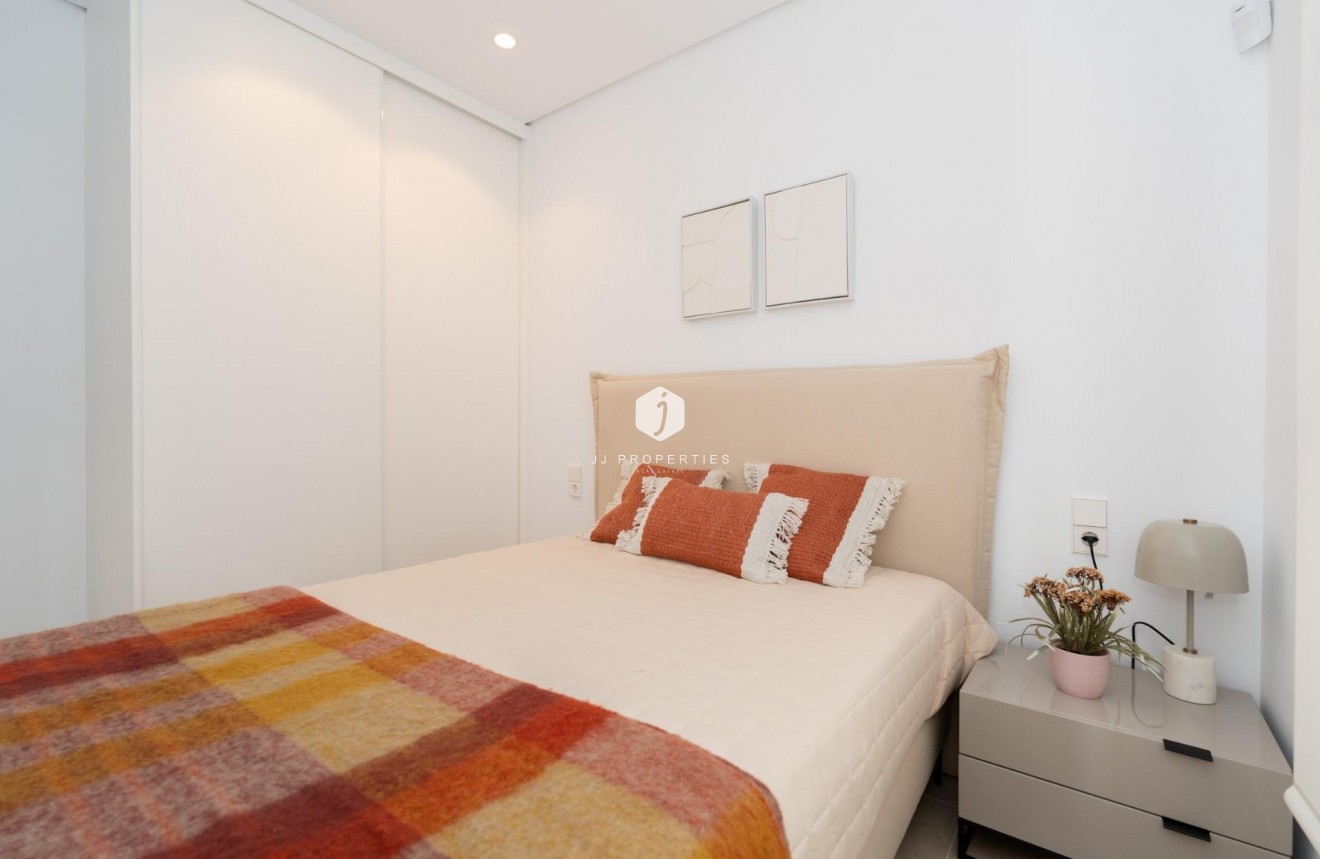 Obra nueva - Chalet -
La Marina - El Pinet