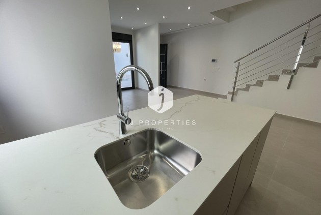 Obra nueva - Villa -
Almoradí - Heredades