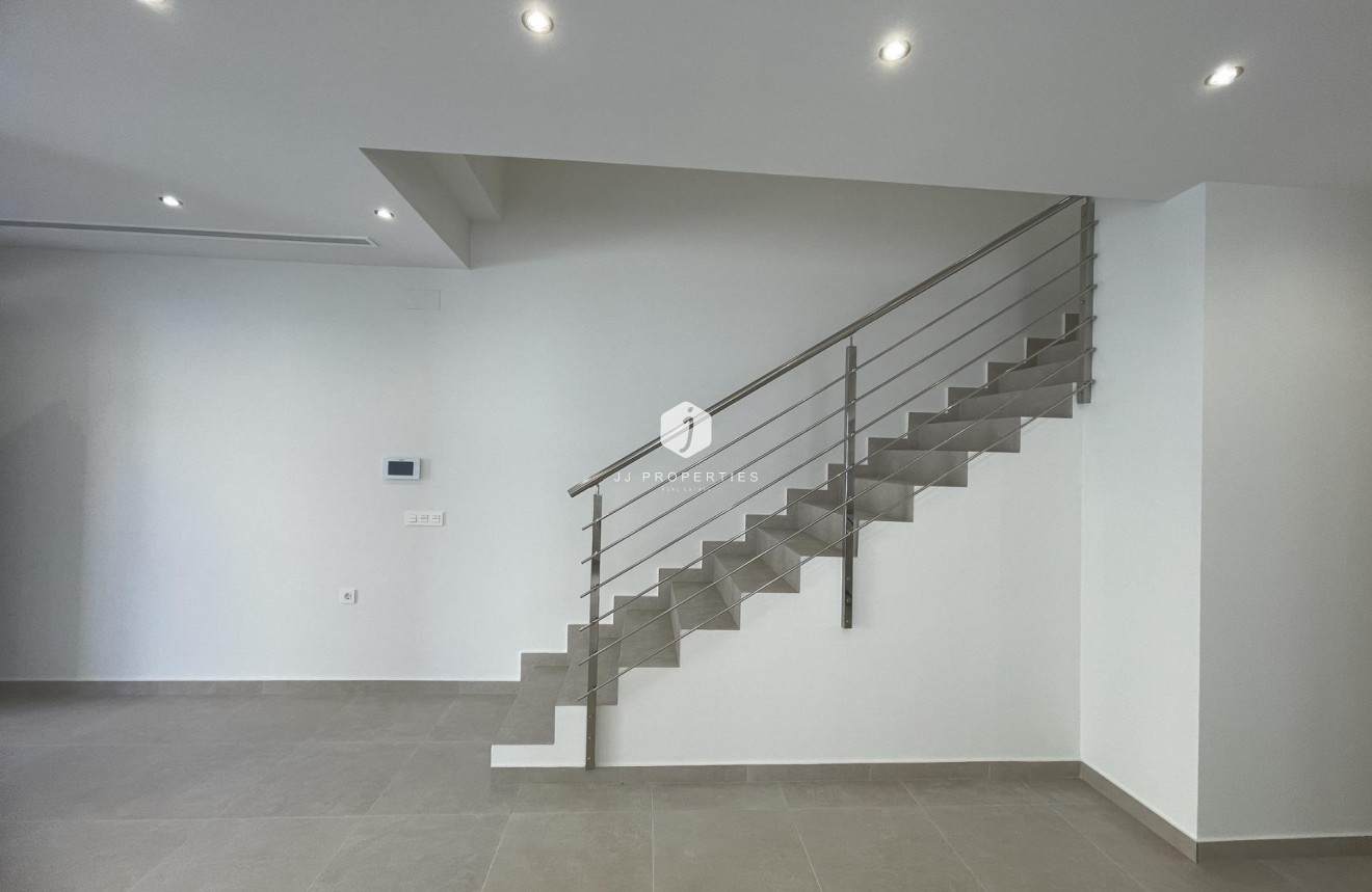 Obra nueva - Villa -
Almoradí - Heredades