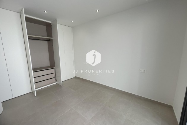 Obra nueva - Villa -
Almoradí - Heredades