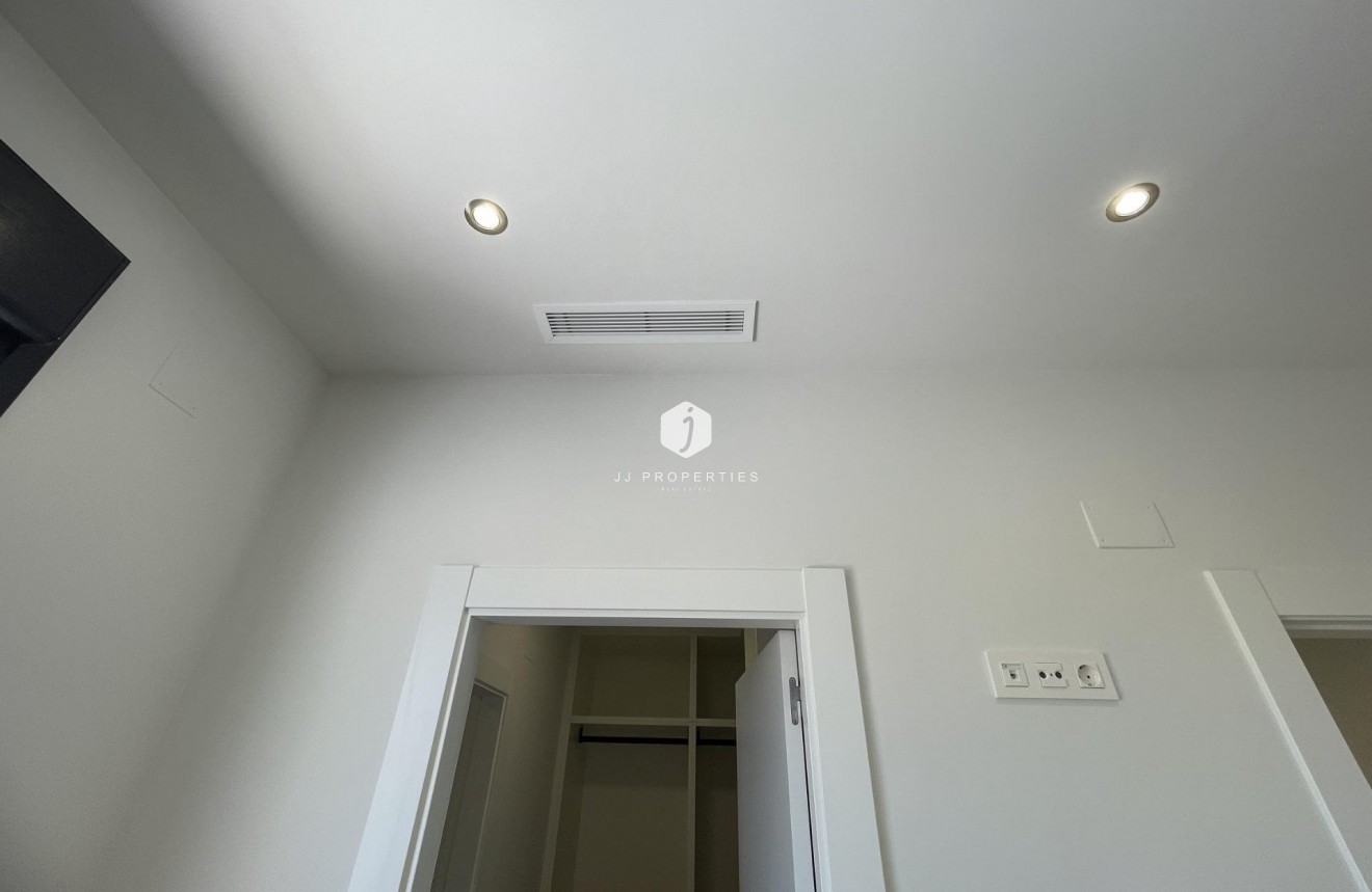 Obra nueva - Villa -
Almoradí - Heredades