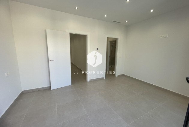 Obra nueva - Villa -
Almoradí - Heredades