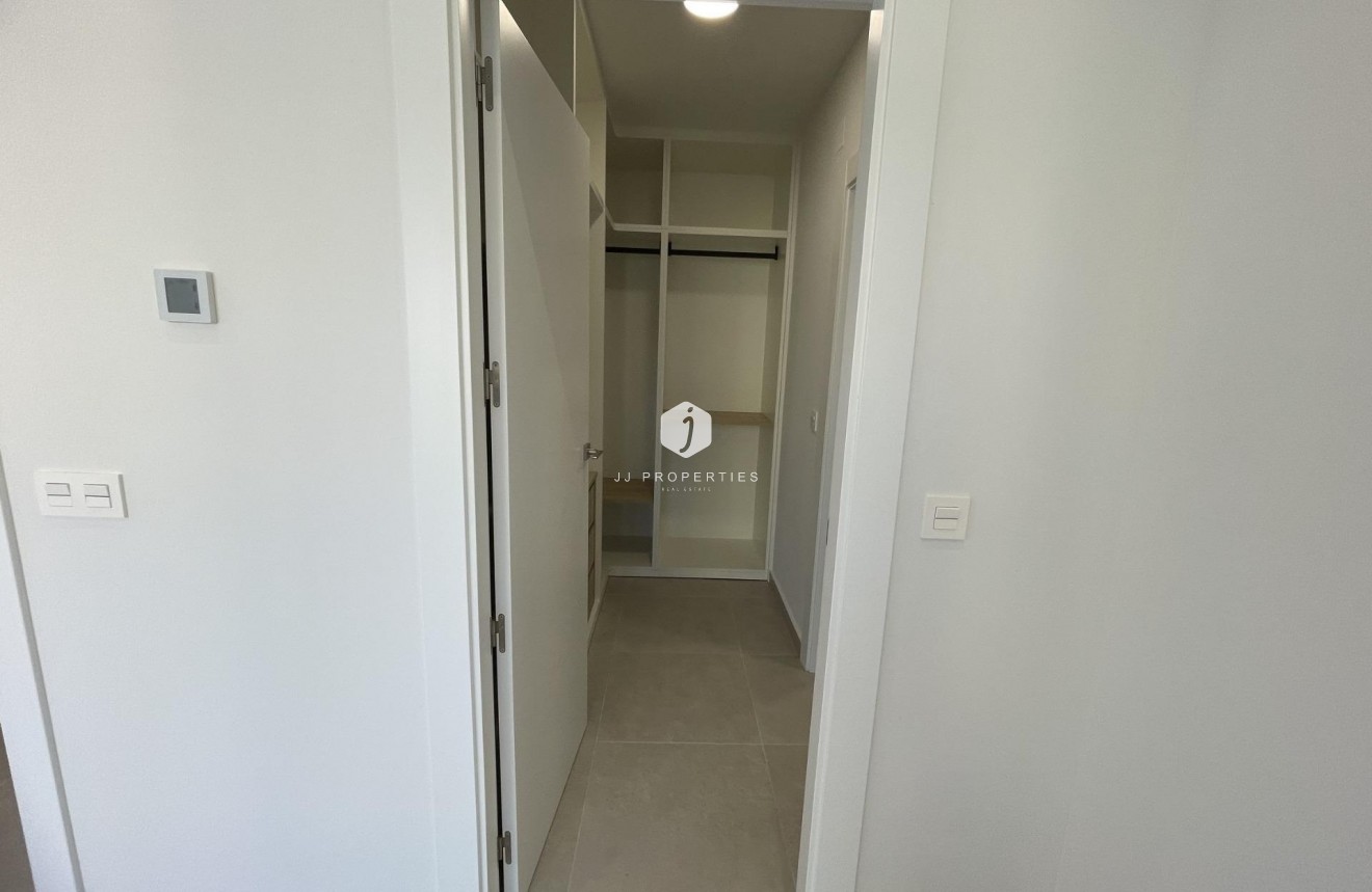 Obra nueva - Villa -
Almoradí - Heredades