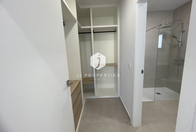 Obra nueva - Villa -
Almoradí - Heredades