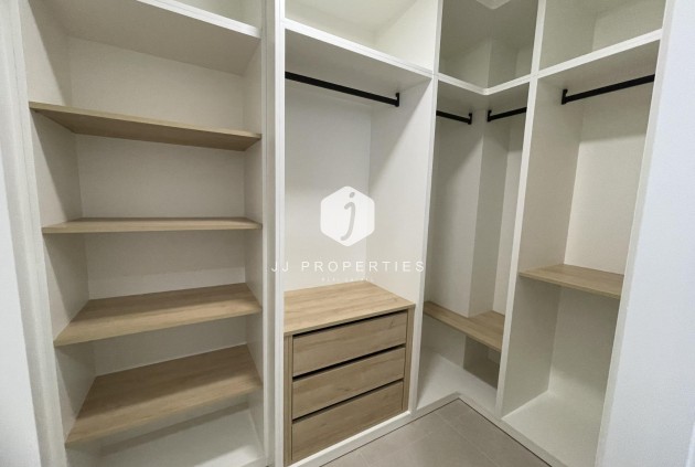 Obra nueva - Villa -
Almoradí - Heredades