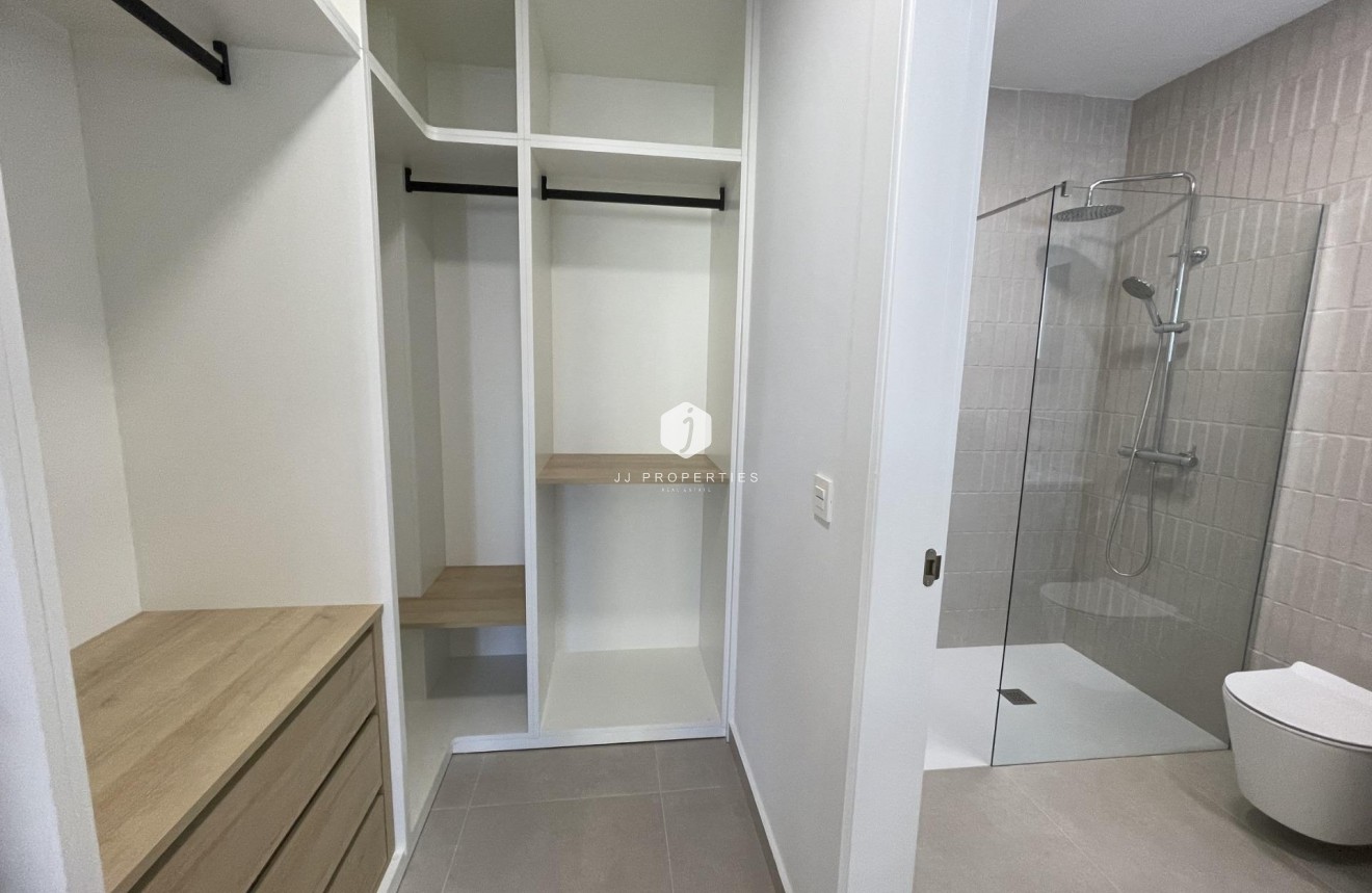 Obra nueva - Villa -
Almoradí - Heredades