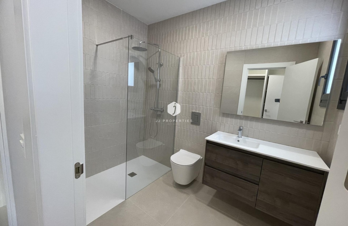 Obra nueva - Villa -
Almoradí - Heredades