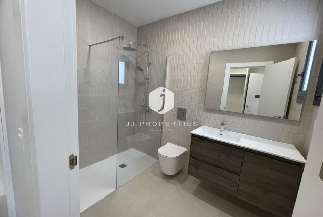 Obra nueva - Villa -
Almoradí - Heredades